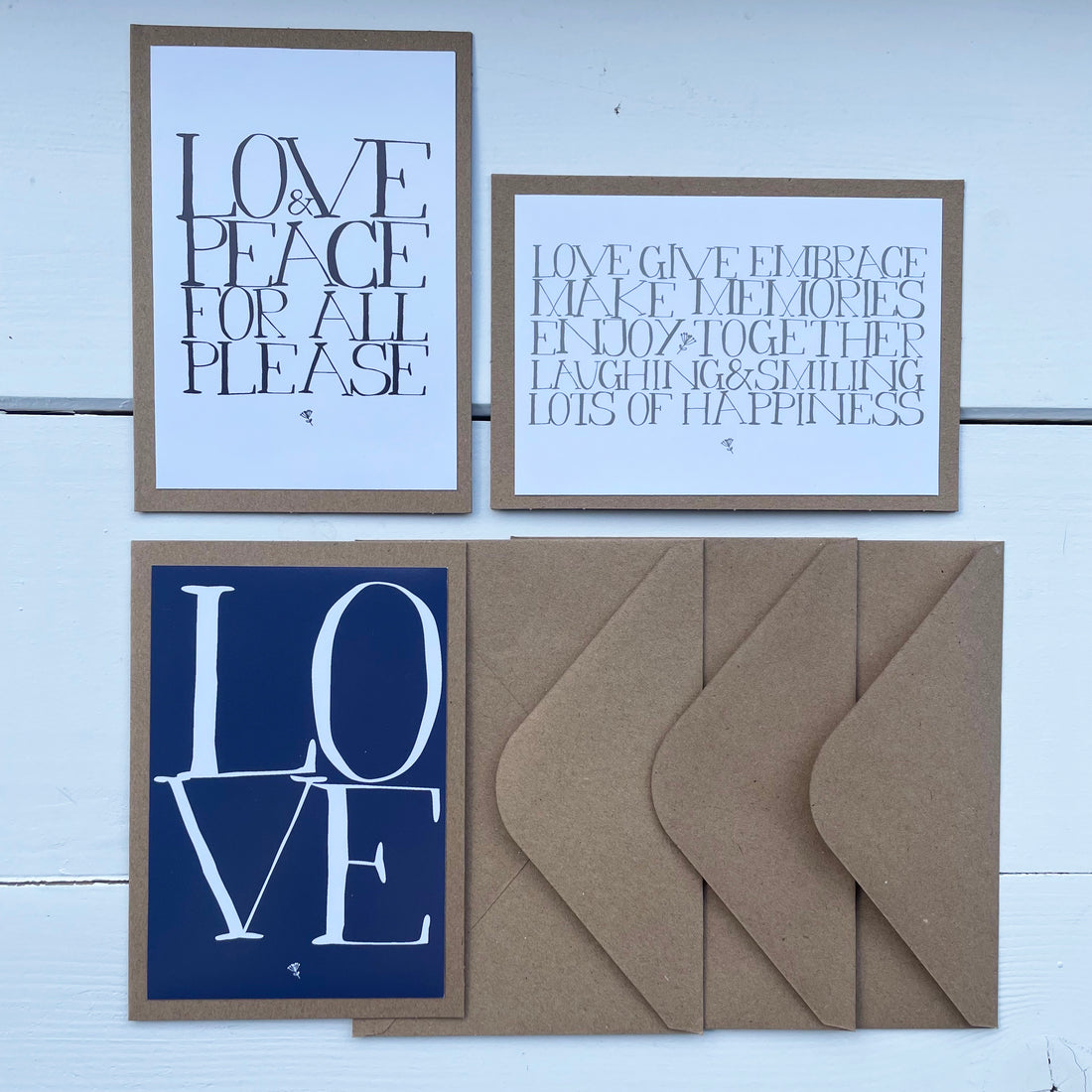 Set aus 3 handgemachten Love &amp; Peace-Karten